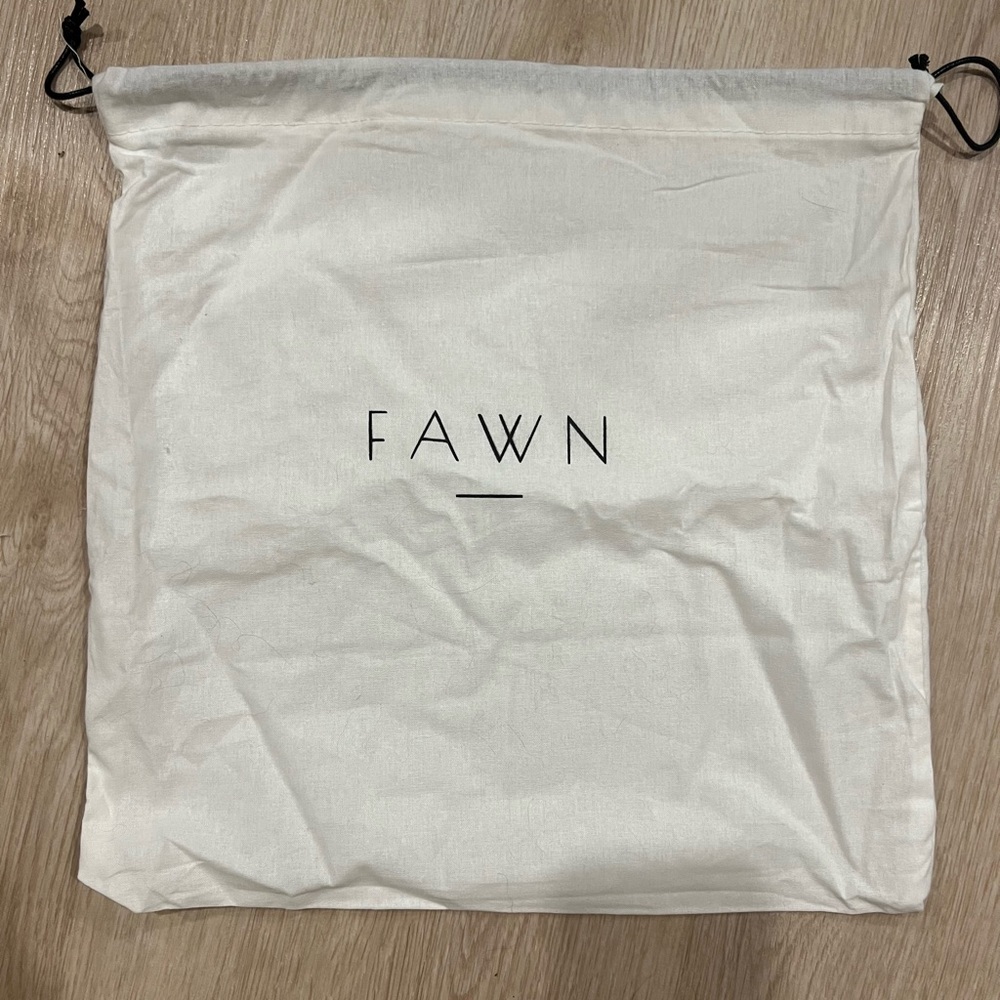 Fawn design dust bag